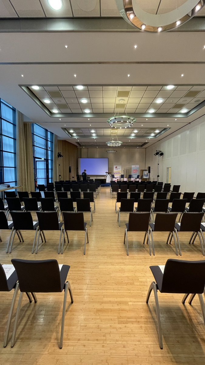 startupnds's tweet photo. Um 9 Uhr startet unsere ENTREPRENEURSHIP EDUCATION Fachkonferenz in Hildesheim! #macheneinfachmachen https://t.co/V2RsvOgZDK