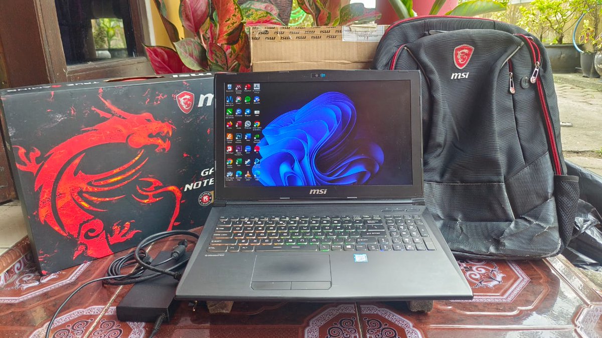 didepancangkir's tweet photo. Laptop Gaming๐ฅ๐ฅ
MSI GP62M 7REX
LCD : 15.6" FHD
Core i7-7700HQ
WIN11Pro
Hdd 1TB + 128GB SSD
nVidia Geforce GTX 1050 Ti 4Gb
RAM 8 Gb DDR4
Keyboard Backlight : Steelseries RGB
* Fisik 97% Very Mint
* Lengkap
* No Minus
Idr. 7.500K nego sopan
https://t.co/rtsho0fC0c
#TipJul https://t.co/BTMMdeP26m