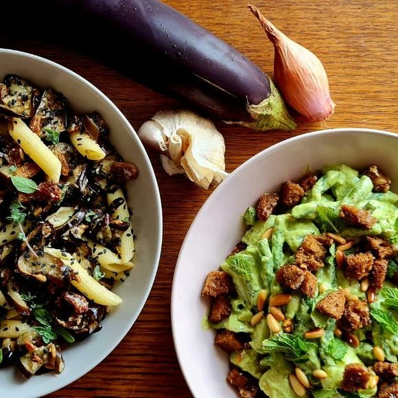 🌞 Zomerse Salade Sensatie! 🥗🇮🇹 Proef de heerlijke smaken van de Italiaanse keuken met deze 5 zomerse salades. Perfect voor feestjes en picknicks! Welke ga jij als eerste proberen? Laat het ons weten! 👇😍 #ZomerseSalades #ItaliaanseKeuken #Feestje #Picknick #Smaakvol