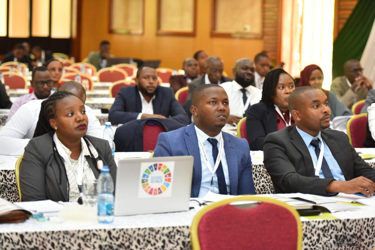 NLC_Kenya's tweet photo. 📌 Day 2
We are on: welcome to the Regional #Research Conference
💻 Virtual Attendees 👇
Join Zoom Meeting
https://t.co/SsTw6QLsxb
Meeting ID: 838 7764 7948
Passcode: 52irWc
#RRC2023 #climatechange #landgovernance #DLGP https://t.co/PljezH7lfP