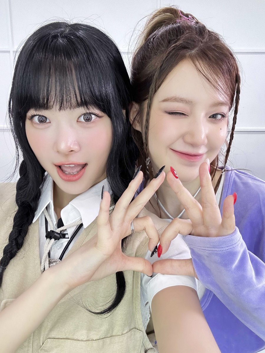 은채의 스타일기 tweet media