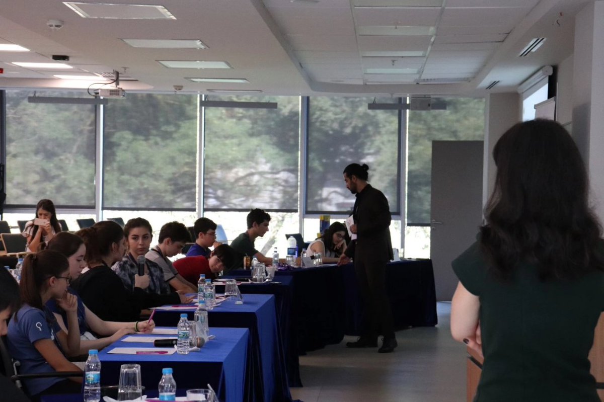 mefelo2025's tweet photo. great memories from our first language olympics 🥰✨️🤩 @Sukrunural @MEFuniversitesi #mefelo2019 #mefelosince2019 #languageolympics #mefuniversity #elt https://t.co/8g3GSOmpCB