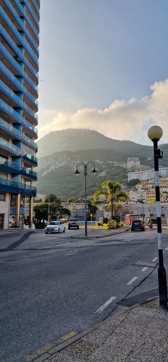 Niki Nuñez (@elnunezgib) on Twitter photo Weather Report para <a href="/JohnBalestrino1/">John Balestrino</a>... yellow thing back, blue thing back and el levante. Weather Report para <a href="/JohnBalestrino1/">John Balestrino</a>... yellow thing back, blue thing back and el levante.