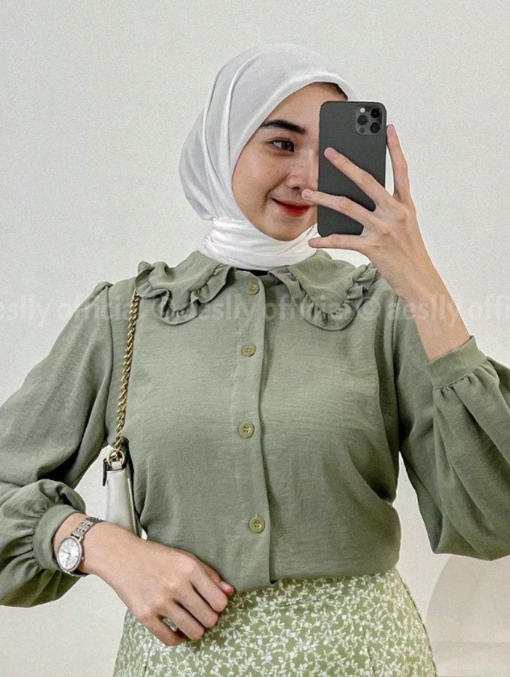 heysyalsa's tweet photo. Blouse simple buat ke kampus 
https://t.co/C3tImhMDCN https://t.co/lqh11RpsV9
