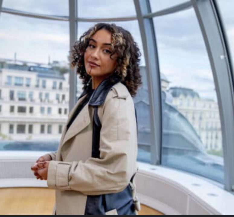 Ces deux personnes hanteront #Niska toute sa vie. 
#Nouvellecole #Netflix #WarEnd #Nayra