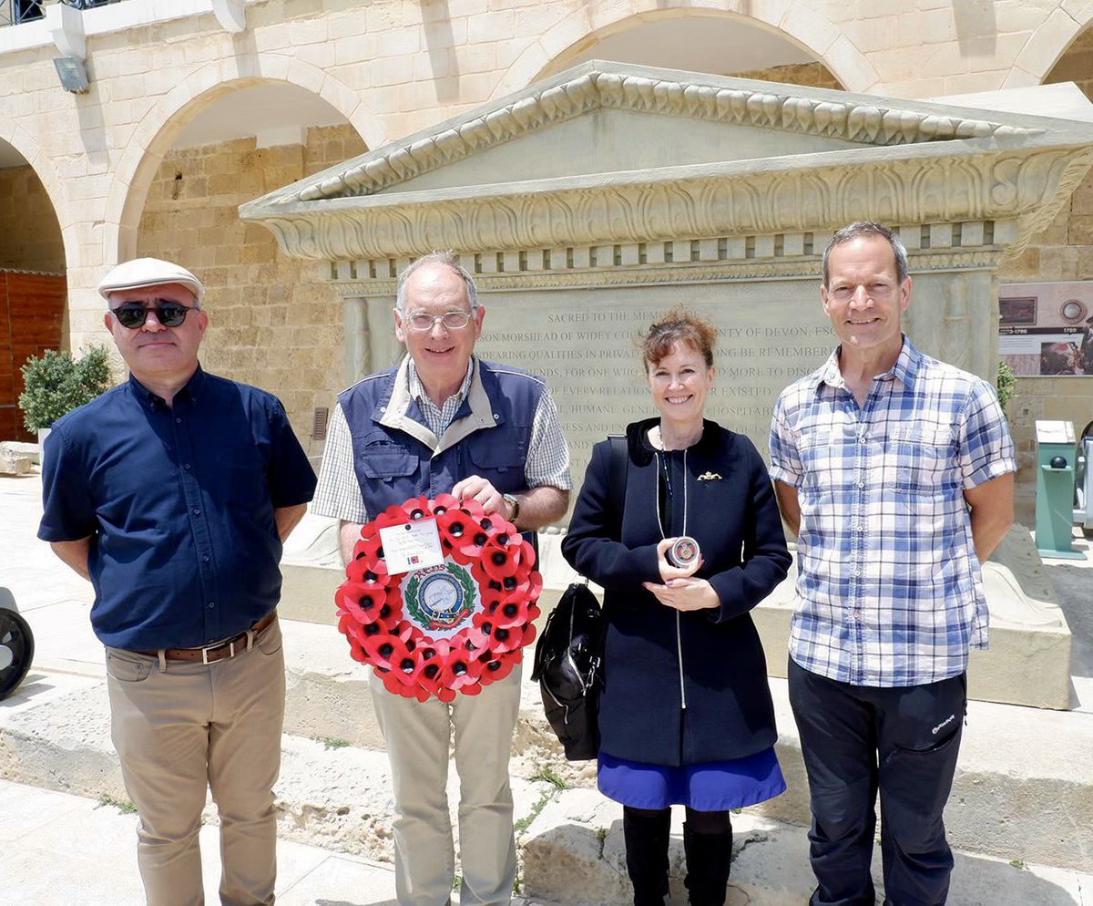 Great privilege to share a poignant @Proud_Sappers moment with @CathyWardFCDO in #Malta. @UKinMalta @Inst_RE @RE_Hist_Society #CRE.