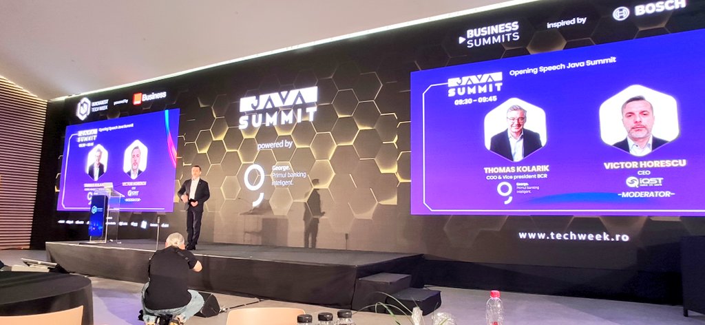 icougil's tweet photo. Here we have @victorhorescu welcoming all the attendees and #Java developers to @TechWeekRO
The show is starting! π#techweekro https://t.co/WSk5TP0qT9