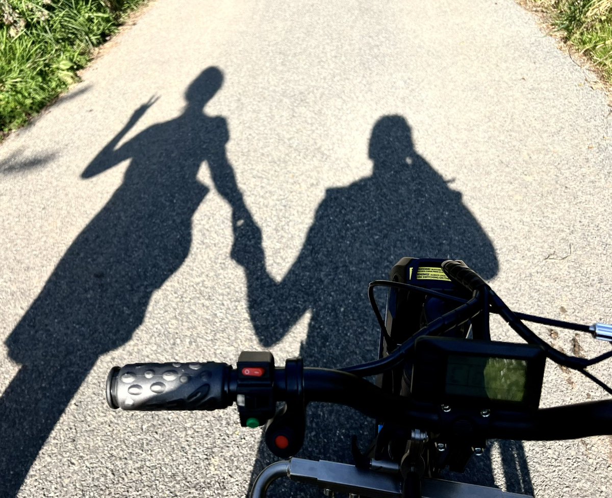 🌱CALL TO ACTION for today.

Dear Team, I don’t ask for too much: you have 12h to click the link as scroll to 4) <a href="/HoratiosGarden/">Horatio's Garden Charity</a>. Please give them your People’s Vote for <a href="/The_RHS/">The RHS</a> #ChelseaFlowerShow
It’s free
It’s important
It changes lives
I need you🙏

bbc.co.uk/programmes/art…