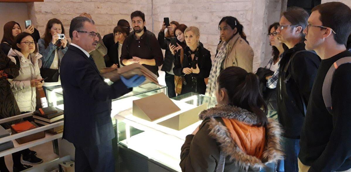 SunaKiracLib's tweet photo. 2nd Istanbul International Library Staff Week 8 - 12 April 2019 / 2. İstanbul Uluslararası Kütüphane Personeli Haftası 8 - 12 Nisan 2019
https://t.co/g5J4TvrVBC
#KoçUniversity
#Throwbackthursday
#Library
#InternationalLibraryStaffWeek
#tbt https://t.co/Eat9xecNGl