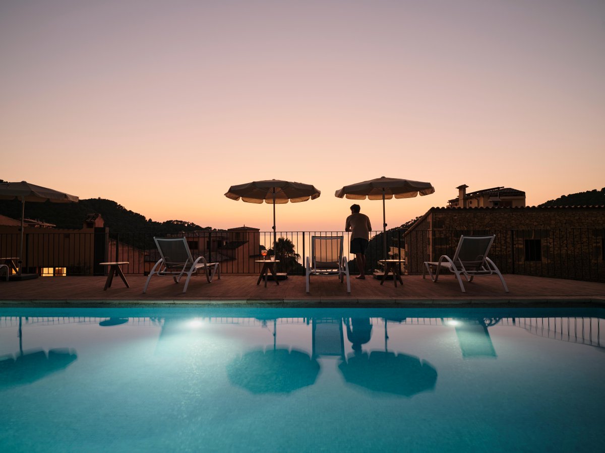 hotelsdotcomuk's tweet photo. Thinking of getting away for the long weekend? Tell us your #PerfectSomewhere for a spontaneous getaway and maybe we'll surprise you with a stay. https://t.co/7HUOjJtcHn