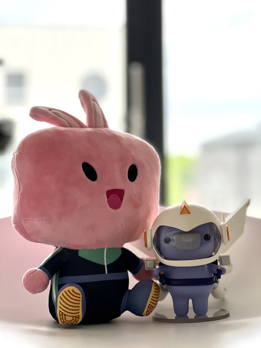 alvarlaigna's tweet photo. Celebrating @discord anniversary with some cute toys! Would it be cool if we have Discord chat in #SuperbWallet while you play online? https://t.co/U8nJV7Yc4k