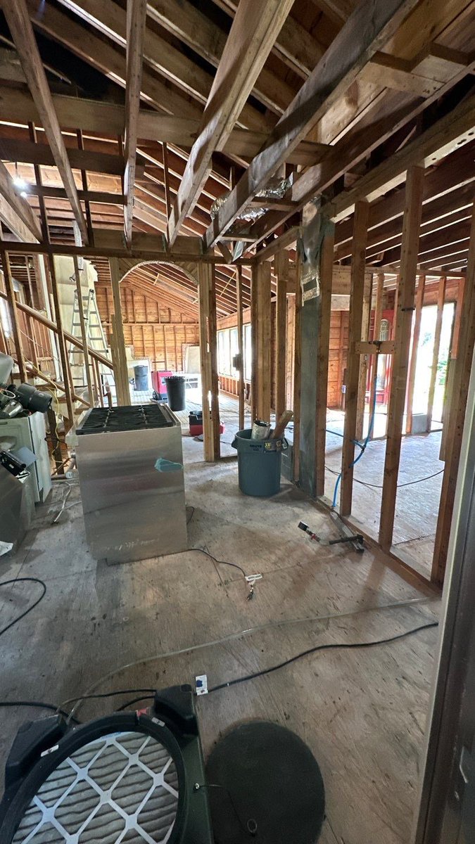 Bulovas Restorations tweet media