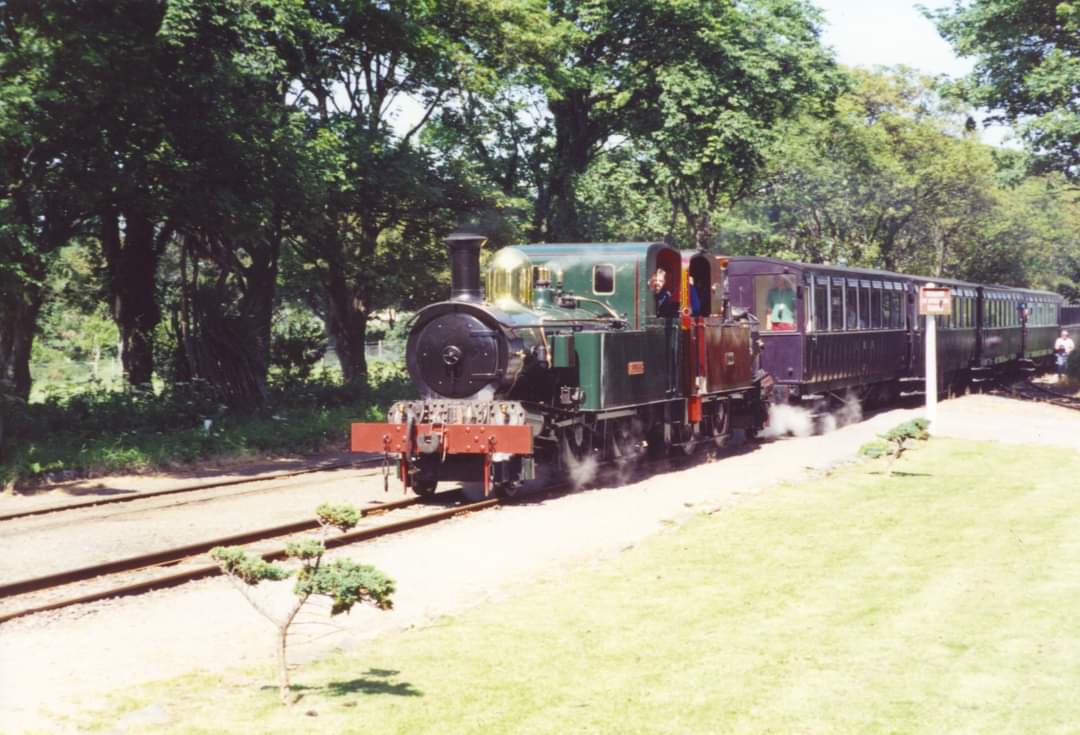 No.10 G.H. Wood of 1905 piloting No.4 Loch of 1874 during the Year Of Railways celebrations in 1993; the railway is operating to the standard 'R' timetable today #iomrailway #heritage #steam #nostalgia #Castletown #placetobe #greatphoto #VisitCastletown #YearofRailways #IsleofMan