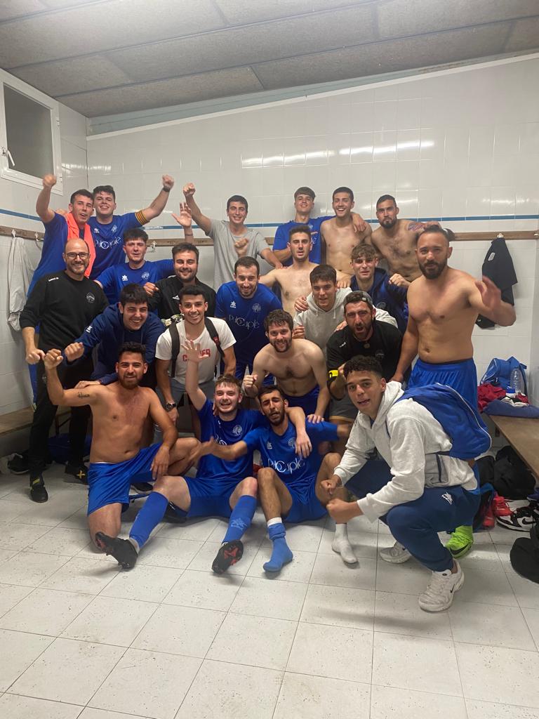 Resiliencia en equipo !!! Seguimos vivos y unidos. Más que nunca...