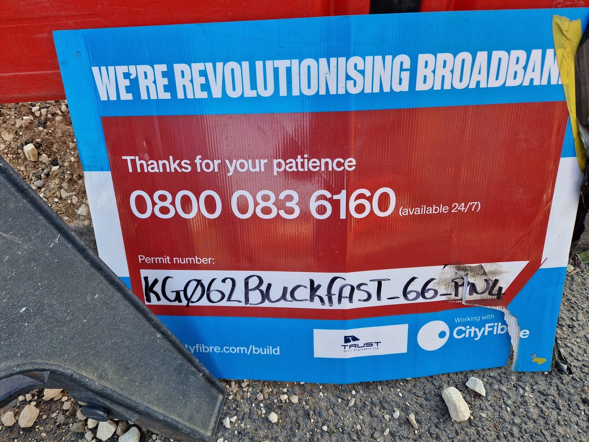 Jen33Simmonds's tweet photo. @CityFibre you are current doing works near my home, no notification of works, blocked road so bins were not emptied, signs and rubbish left everywhere, please have a word they are still on site!! https://t.co/ZSZcTn11jU