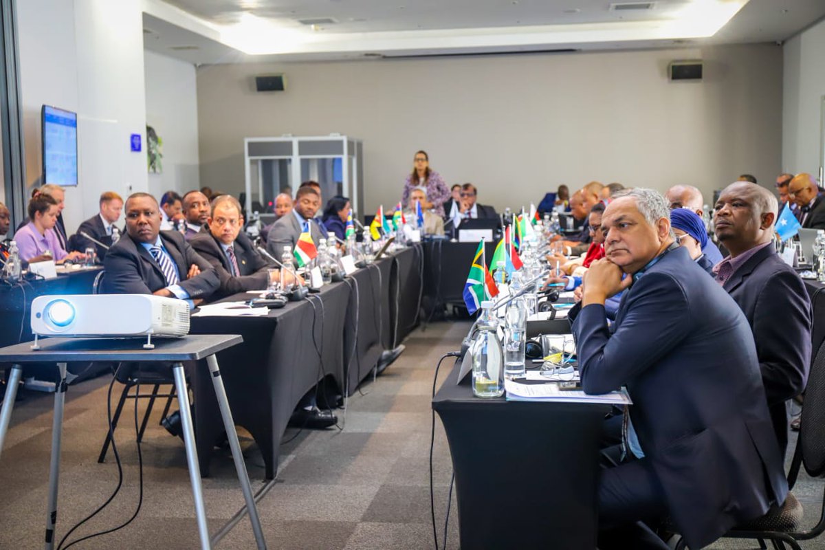 portsec_ESAIO's tweet photo. #PSP 2nd Steering Committee Day 2, the work continues with presentations by the various stakeholders in Cape Town South Africa! 🇦🇴 🇰🇲 🇰🇪 🇲🇬 🇲🇺 🇳🇦Seychelles 🇹🇿  @EUAmbMauritius @commission_coi @IMOHQ @IMOsecurity @INTERPOL_HQ @UNODC_MCP https://t.co/KVp0Tj5zOu