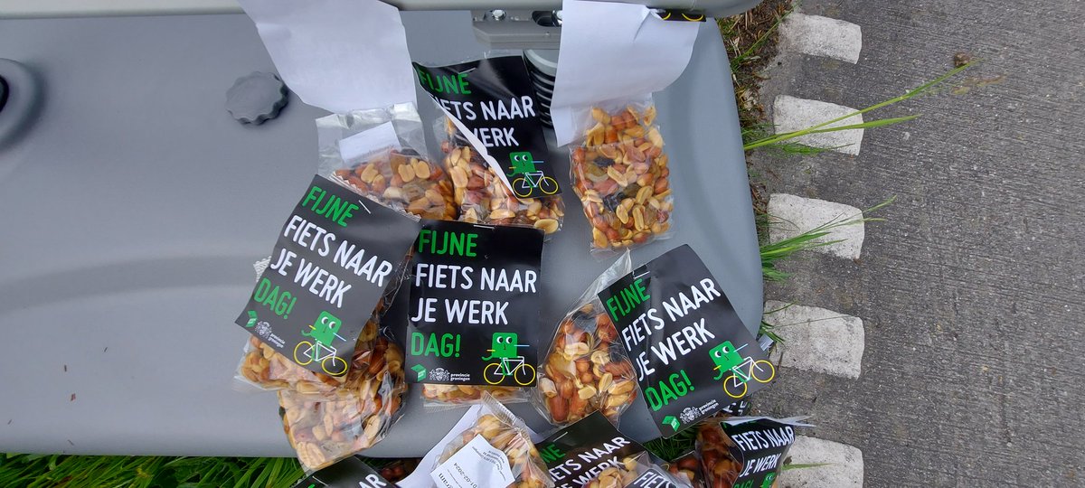 Het is Fiets naar je Werkdag (<a href="/FNJWD/">FietsnaarjeWerkDag</a>) vandaag en samen met <a href="/GronBereikbaar/">Groningen Bereikbaar</a> staan we vandaag op 6 #Doorfietsroutes rondom de stad met wat lekkers! #lekkerfietsen