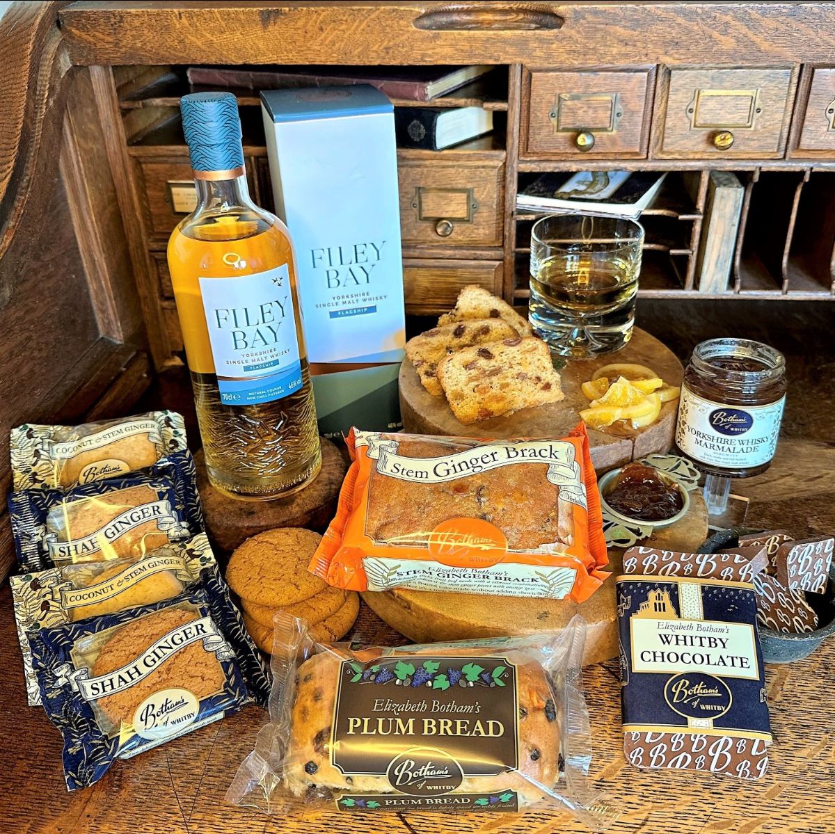BothamsofWhitby's tweet photo. If Dad is usually the first involved where food is concerned then treat him to a delicious Botham's hamper by post this #FathersDay
Shop here > https://t.co/QjzRNwdSiE
#giftsfordad #giftsforhim #whisky #ale #cheese #scones #cake #biscuits #dad #number1dad https://t.co/bxQYKp45dm