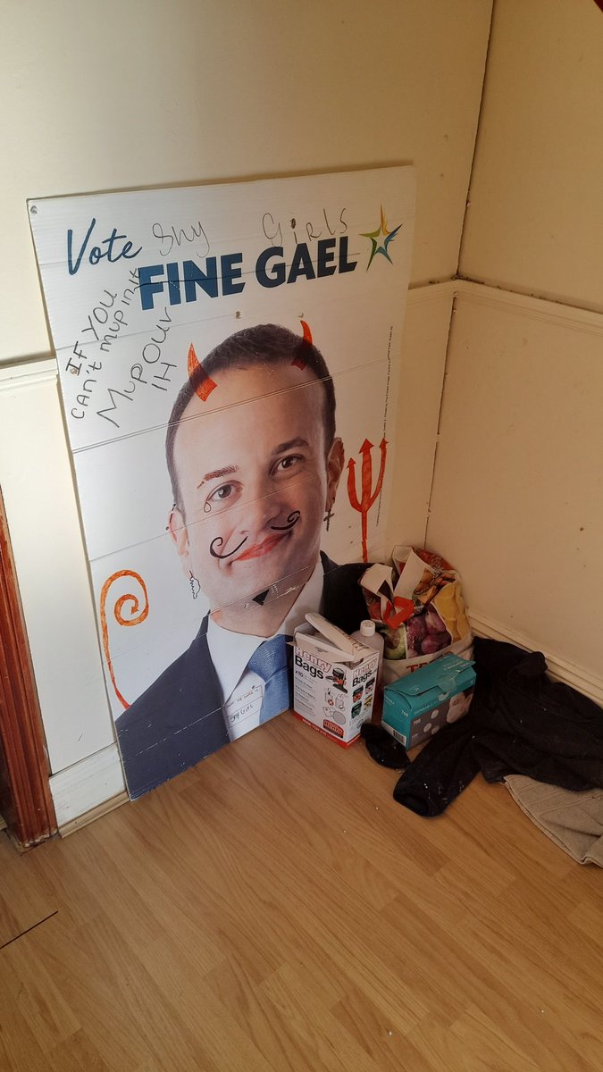 For all the college students finishing up this May, the #Taoiseach wants to thank you in advance for your future contributions to tax and Government!