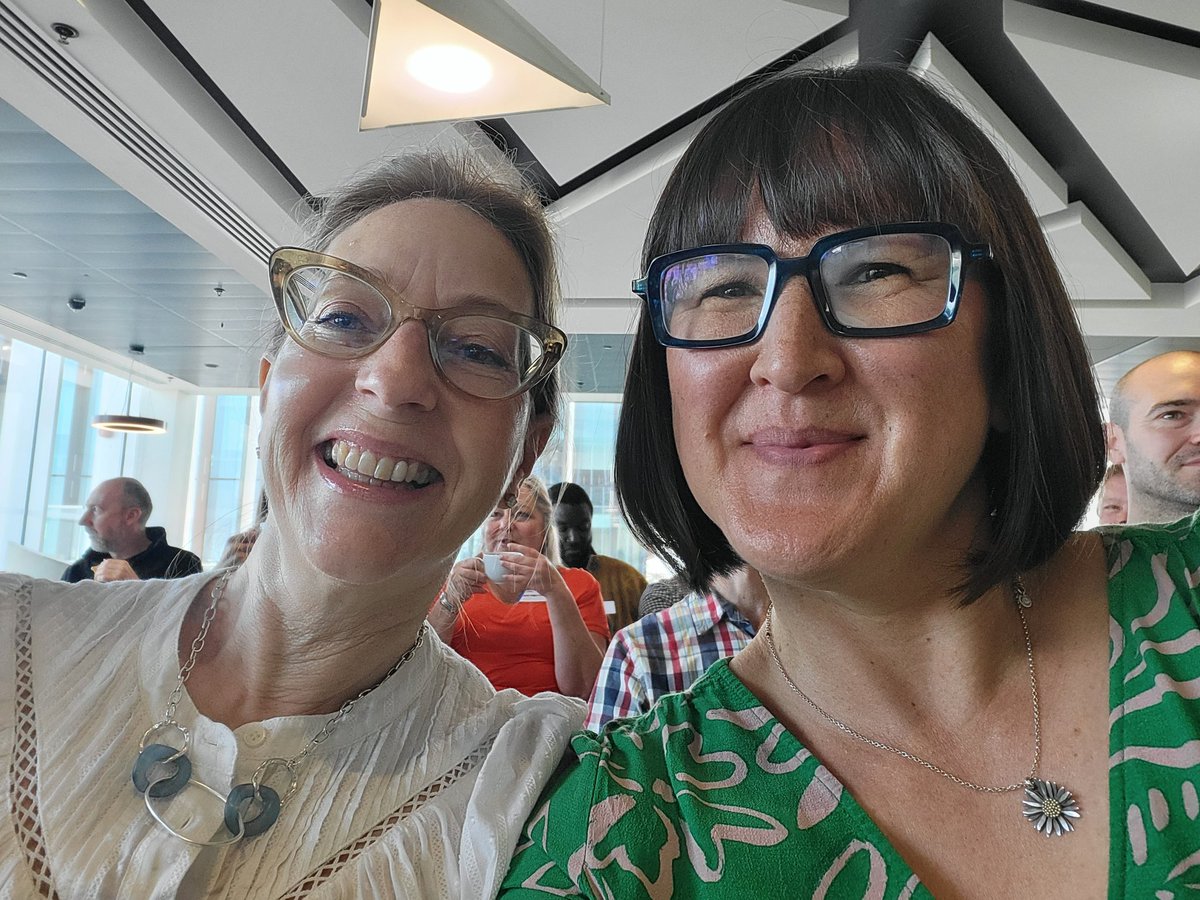 SusannaTech's tweet photo. Lovely surprise bumping into the amazing @AnnRimmer at #proactiveprogress event at @kpmguk brilliantly chaired by the wonderful @editor_Maguire https://t.co/1v9RTvvAGN