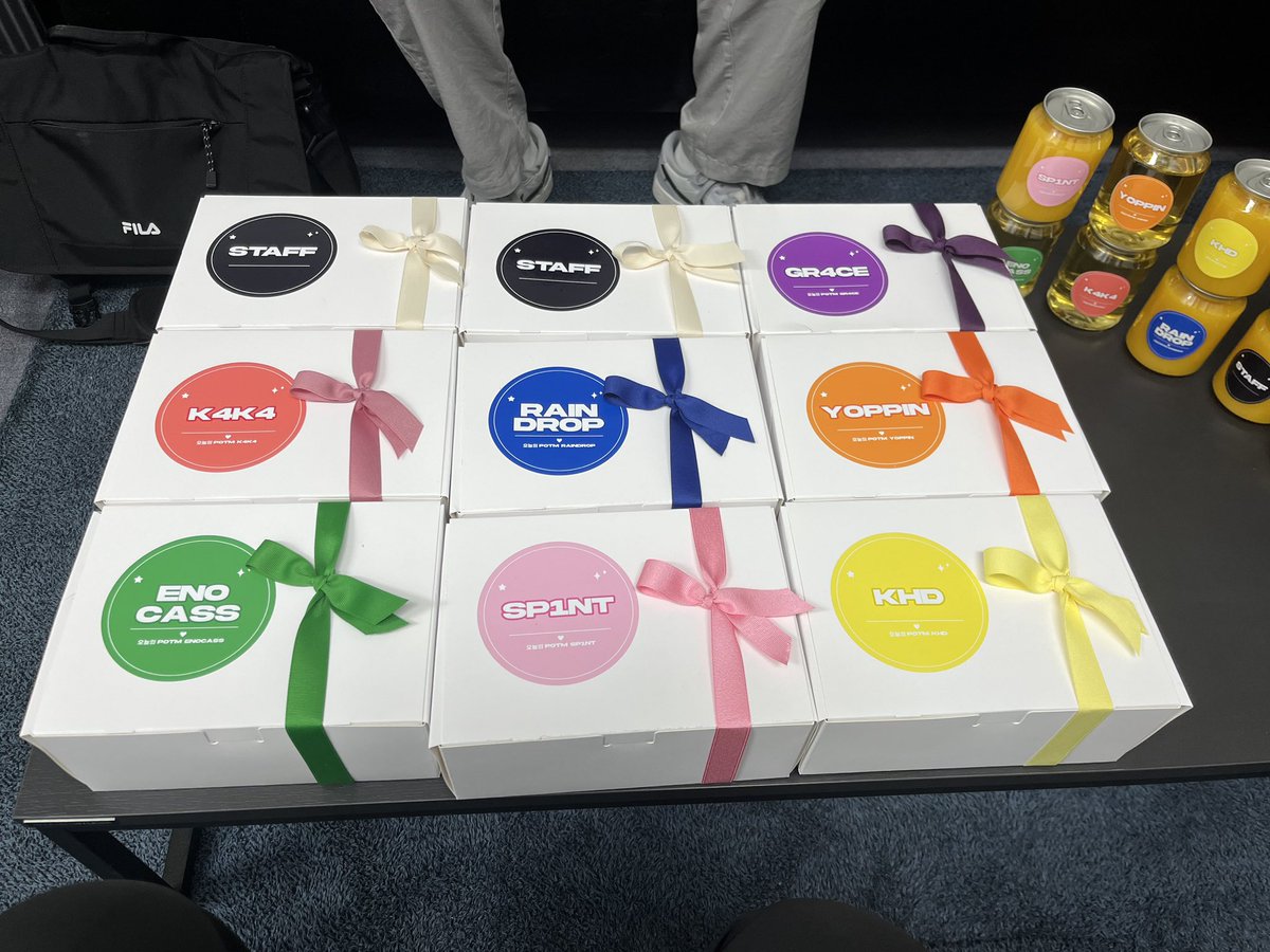 안녕하세요 FM 입니다.

금일 경기를 위해 유니님께서 선수분들을 위한 도시락을 보내주셨습니다!
맛있는 도시락 먹고 힘내서 오늘 경기 승리하도록 하겠습니다! 항상 감사드립니다!!
@kooueue