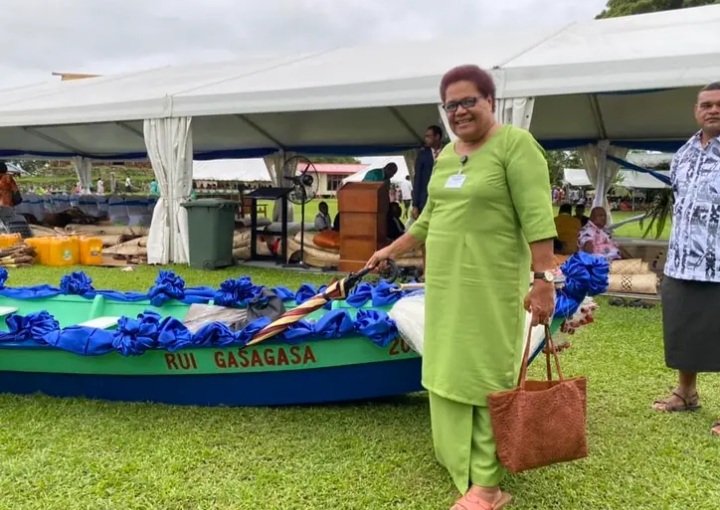 VeilawaMirry's tweet photo. Nice ga Roko Tui Dreketis gift to the vanua Kubuna 💯💯😂..Rui Gasagasa ya saraga 💯💯😂
What a comeback 🤣 https://t.co/IVgFAbJYBc