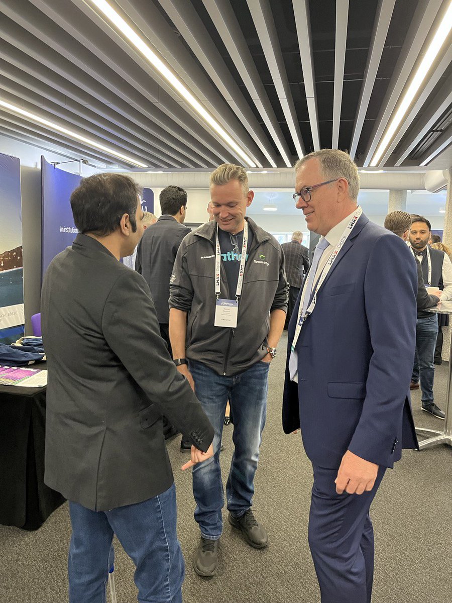 XDCNetwork's tweet photo. Memorable moments captured at the #DigiAssets Conference! 📸Relive the excitement of yesterday's insightful sessions and vibrant networking. 

As we enter the final day, let's continue to connect, learn, and explore the world of digital assets together. 

We are excited to invite you to meet XDC Network team and our Ecosystem @ComTechOfficial, @Fathom_fi at our booth to discuss more on possible synergies.   
📍Booth no.4, QEII Centre, London.    
🗓️24-25 May 2023.

#Blockchain #Tokenization #London #XDCNetwork