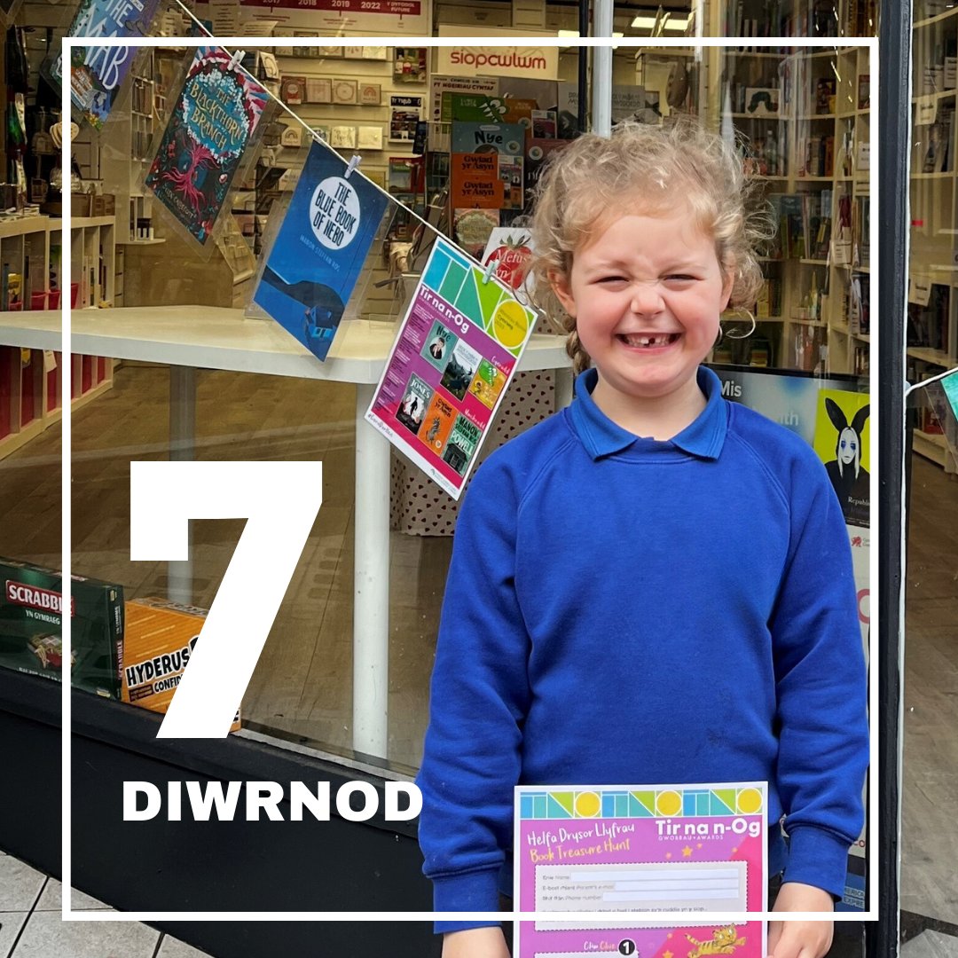 CLLCplantBCWchildren (@llyfrdafabbooks) on Twitter photo ✨Fe fyddwn ni’n datgelu enillwyr gwobrau Tir na n-Og 2023 ymhen yr wythnos!
✨Cyhoeddir yr enillwyr mewn seremoni arbennig ar faes <a href="/EisteddfodUrdd/">Eisteddfod yr Urdd a’r Celfyddydau</a>, Sir Gaerfyrddin, ddydd Iau, 1 Mehefin 2023 am 3:00yh.
📸Yn y llun, arddangosfa Tir na n-Og <a href="/SiopCwlwm/">Siop Cwlwm OMB</a>, Croesoswallt,
#TNNO2023 ✨Fe fyddwn ni’n datgelu enillwyr gwobrau Tir na n-Og 2023 ymhen yr wythnos!
✨Cyhoeddir yr enillwyr mewn seremoni arbennig ar faes <a href="/EisteddfodUrdd/">Eisteddfod yr Urdd a’r Celfyddydau</a>, Sir Gaerfyrddin, ddydd Iau, 1 Mehefin 2023 am 3:00yh.
📸Yn y llun, arddangosfa Tir na n-Og <a href="/SiopCwlwm/">Siop Cwlwm OMB</a>, Croesoswallt,
#TNNO2023