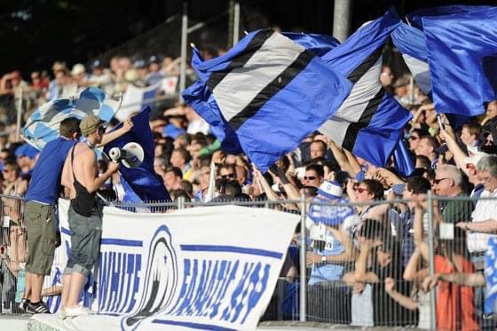 28juin2021's tweet photo. Il y a 12 ans aujourd’hui. Promotion en ligue A. Une nuit de folie 💙 https://t.co/P5xfnKMSuM