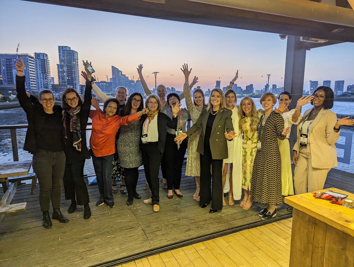 ProcurementLDRS's tweet image. Delegates had a great time last night at the CPO dinner! #PLWPC