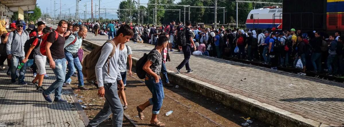 GlobalFaithInst's tweet photo. The Bible recognizes our inherent power to defend our borders and exercise our sovereignty. But which view shall we abide with? 🤔 Leviticus 19:33-34 or Exodus 23:31? https://t.co/Rb2M09Xcon https://t.co/q2Ik2UQUDV