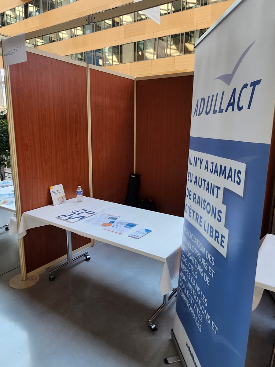 #RPLL 2023 
C'était hier ! Et l'ADULLACT était présente en tant que partenaire de l'événement. 
Un grand merci aux organisateurs et à tous les participants ! 👏🙏
<a href="/plossra/">Ploss Rhône-Alpes Auvergne</a> #LogicielLibre #OpenSource