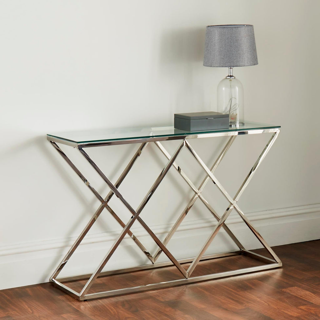 Pyramid Silver Console Table is now selling at £233.99 
This beautiful product is by NATIVE LIFESTYLE 
shortlink.store/y3r_dppKK0 #Luxuryfurniture