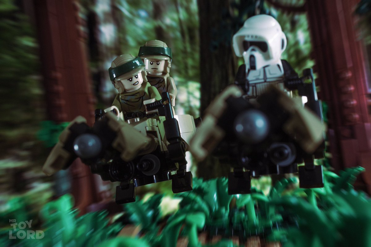 MrToyLord's tweet photo. “Quick! Jam their comlink. Center switch!”
—
Today marks the 40th Anniversary of the US release of Star Wars: Return of the Jedi.
#Ewok #ScoutTrooper #ReturnOfTheJedi #Endor #Digirama #LEGO #LEGOStarWars #StarWars #ToyPhotography #Canon90D #MrToyLord https://t.co/lFsOQ4L8JL