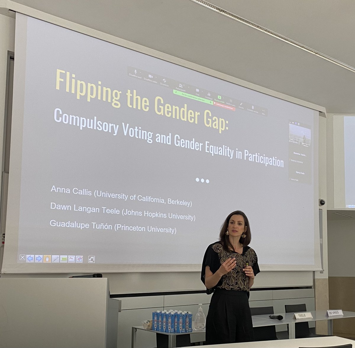 BocconiGendLab's tweet photo. Kicking off our Workshop on Gender &amp; Politics with  @dawn_teele (@JohnsHopkins) on "Flipping the Gender Gap: Compulsory Voting and Gender Equality in Participation". 

Her deep-dive into Chile's compulsory voting illuminated its role in boosting women's electoral turnout. 🗳️🚺🇨🇱 https://t.co/TMrkB1K0Qf
