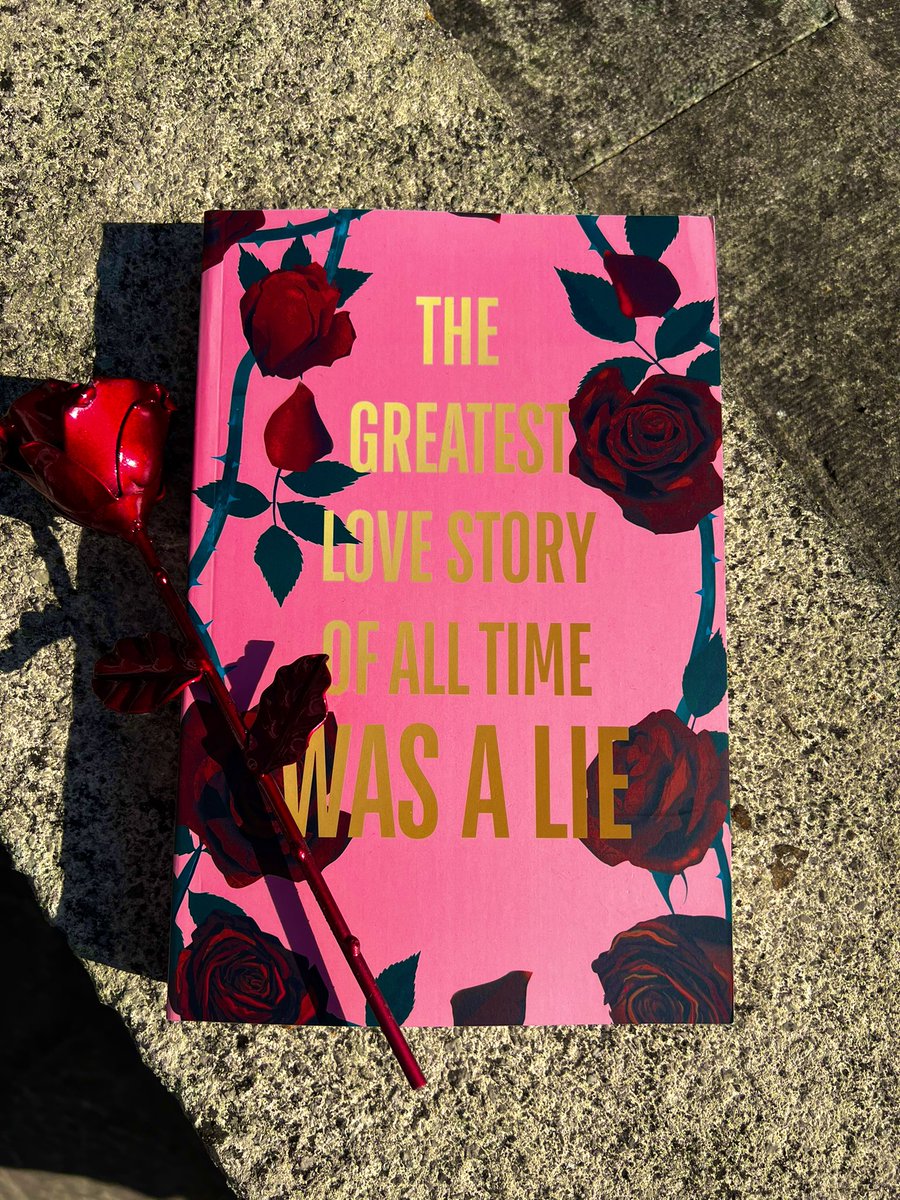 What beautiful #bookpost today! Thank you so much to <a href="/robyn_haque/">Robyn Haque</a> <a href="/bonnierbooks_uk/">Bonnier Books UK</a> for this gorgeous proof of Fair Rosaline by <a href="/natashasolomons/">Natasha Solomons</a> ♥️🌹

#beforejuliet #BookTwitter #booktwt