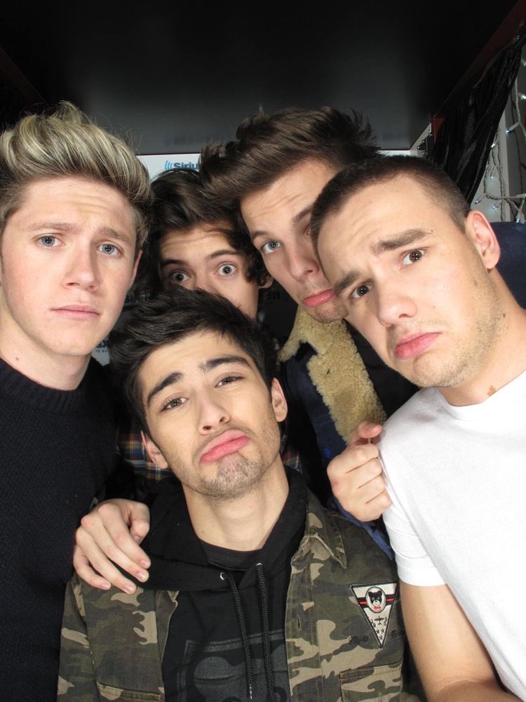 HLDPromo's tweet photo. “We’ve had three or four group chats, some of them have been more quiet than others. This new one is definitely louder than most, and it’s been great. I’m sure if I had a look at my phone in a few minutes I’d see some messages.”

-Niall on the One Direction boys having an active group chat together, via E! News.