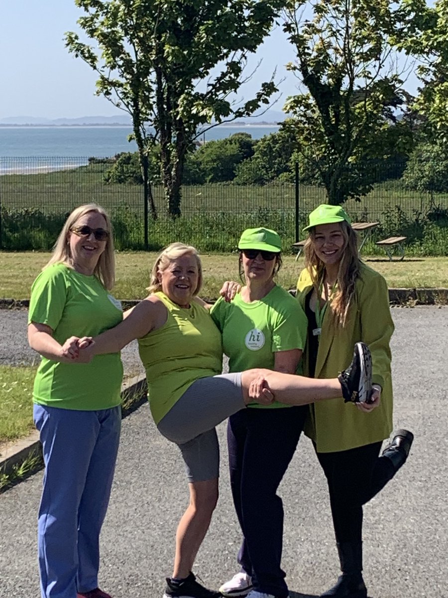 The Isolators doing their Tea Break Squat Challenge this morning 👏🏻👏🏻👍🏻 ⁦@hsesteps⁩ ⁦@HSELive⁩ ⁦@HealthyIreland⁩