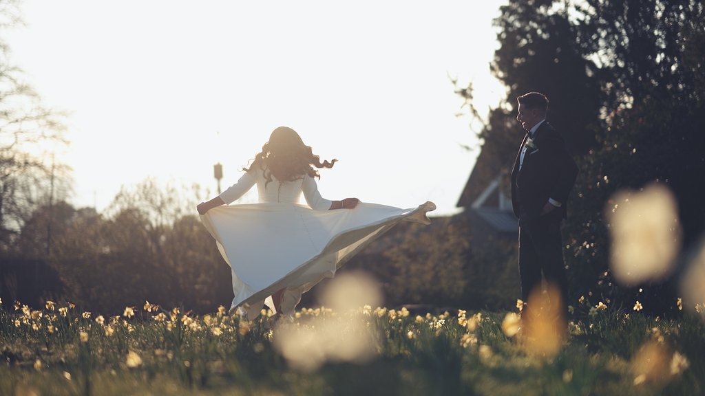 Chloe + Mark / Swynford Manor⁠
⁠
venue: <a href="/swynfordmanor/">Swynford Manor</a>⁠
photography: <a href="/mattwingphoto/">Matt</a>⁠
mua: @amberharlowmakeup
hair: @katrinakelly_weddinghair
florist: @iuliablooms
DJ: @lovelighters
Dress: @morgan_davies_bridal
Content Creation: @mbweddings_events