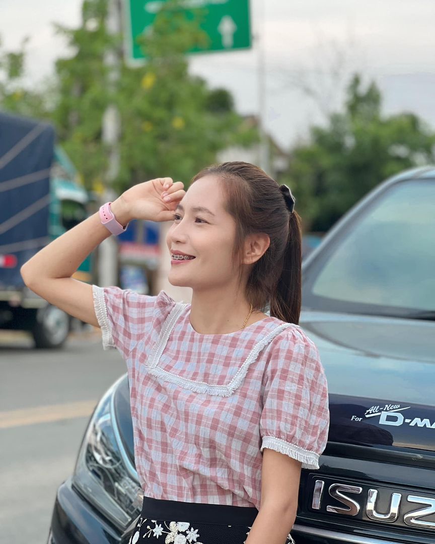 08_kruA's tweet photo. UV ไม่ดีต่อสายตา แต่ถ้ายูมองมามันดีต่อใจ https://t.co/8IZxDZwhHi