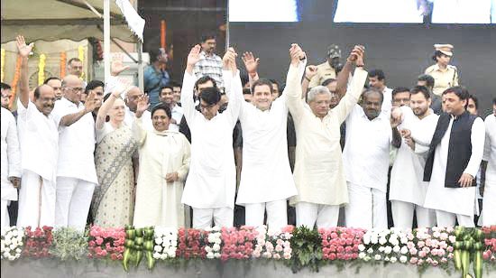 sambitswaraj's tweet image. …इन सब पर भारी है।