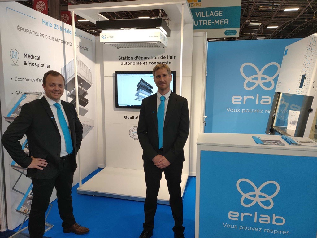 ErlabSafety's tweet photo. Troisième et dernier jour du salon @parisSANTEXPO !
Venez échanger avec notre équipe au stand O-33bis !
#santexpo #erlab #biosecurité #filtration #innovation #laboratoire https://t.co/tzqBPgyLkZ