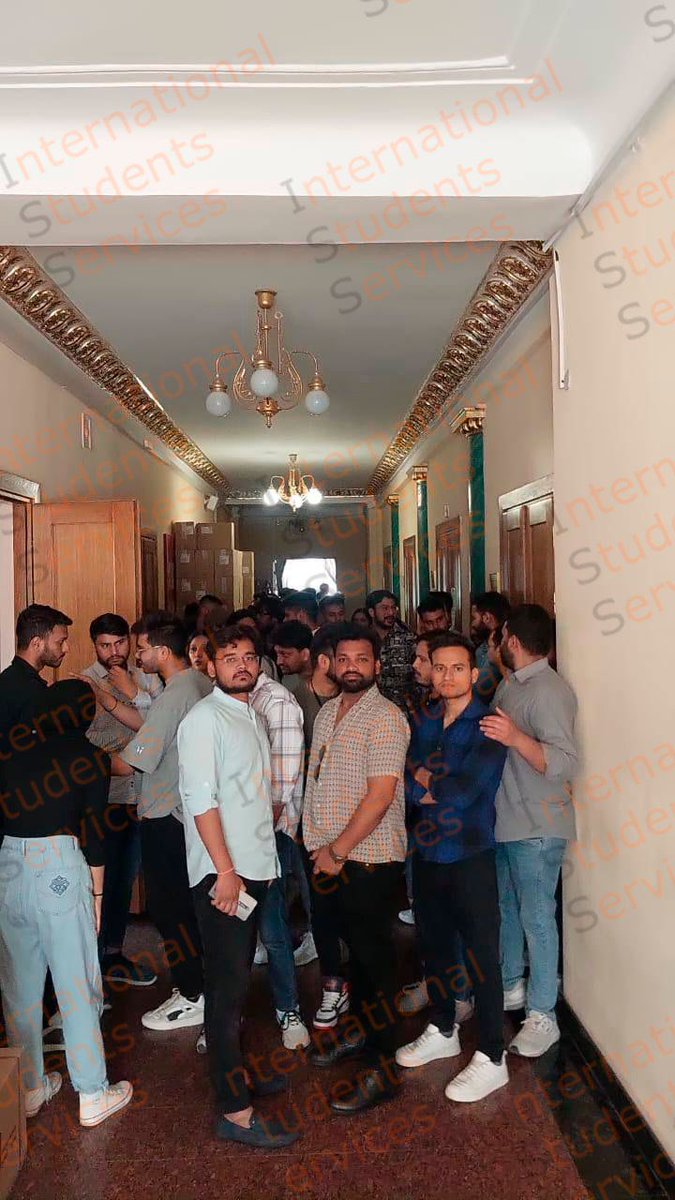 StudyIss's tweet photo. Today medical 🏥 students 🧑‍🎓 👨‍🎓 👩‍🎓 protesting against Krok 2 medical exam

#krok #medicalexam #exam #medicine #medicaluniversity
#ISS #protesting #ISScompany #foreignerstudents #foreignersinukrainemedia #foreignersinukraine #foreigners #immigration #immigration2Ukraine https://t.co/mwtmoDL7oX