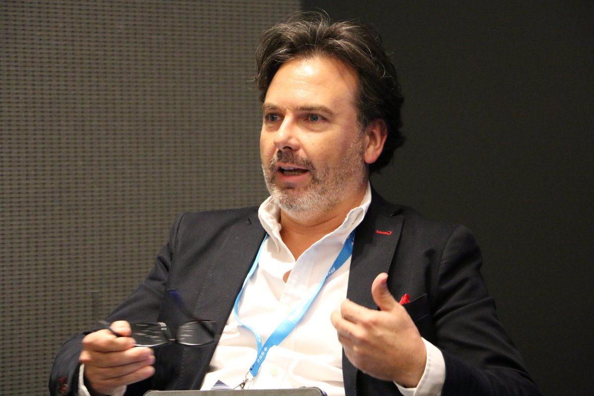 BusinessPlus_es's tweet photo. “Hoy en día la Inteligencia Artificial es ya una realidad. Hay app que permiten hacer cosas novedosas y es una auténtica revolución que, sin duda, conllevará cambios en la forma en la trabajamos actualmente” 

✔️Explica Raúl Morales en #VisionFinanciera 2023 by @BusinessPlus_es https://t.co/Mh6ad8cYeK