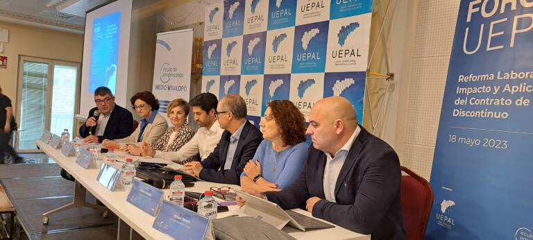 El calzado reclama a Trabajo claridad y flexibilidad del contrato fijo-discontinuo por las pymes del sector
catedradelcalzado.umh.es/2023/05/25/el-…