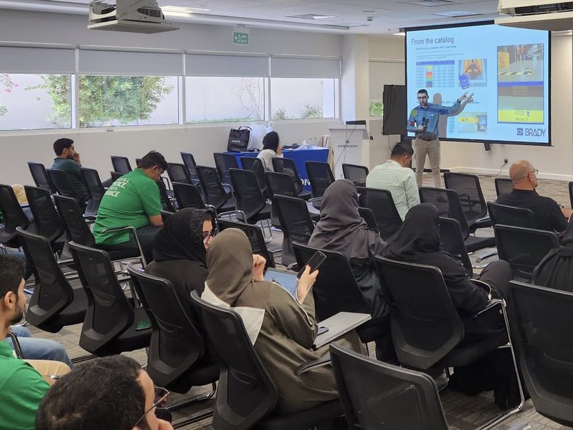 REDAhazardctrl's tweet photo. We thank our customer @Emerson_News for hosting us over a safety awareness campaign with which we discuss several safety workplace aspects. We also express our gratitude to @Brady_Corp for their cooperation.
#REDASAFE #ุณูุฏ_ูุญู
ุงูุฉ_ุจูุฏ #safetyday #ppe https://t.co/4UOWnfMWC6