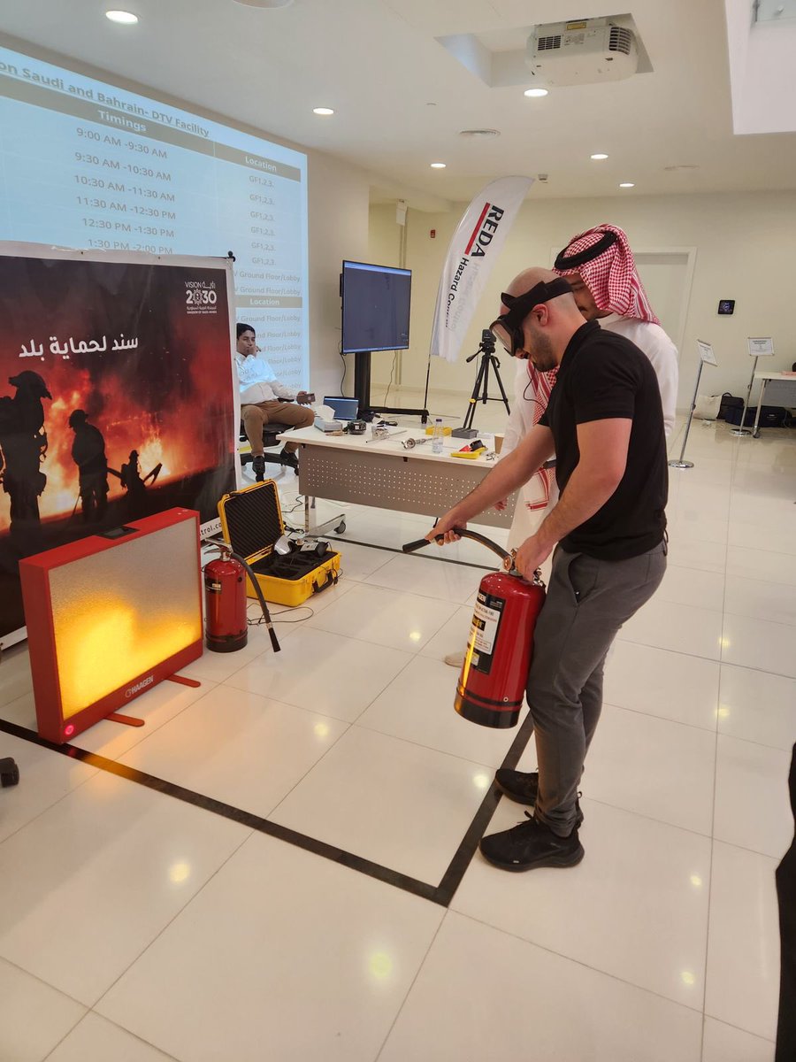 REDAhazardctrl's tweet photo. We thank our customer @Emerson_News for hosting us over a safety awareness campaign with which we discuss several safety workplace aspects. We also express our gratitude to @Brady_Corp for their cooperation.
#REDASAFE #ุณูุฏ_ูุญู
ุงูุฉ_ุจูุฏ #safetyday #ppe https://t.co/4UOWnfMWC6