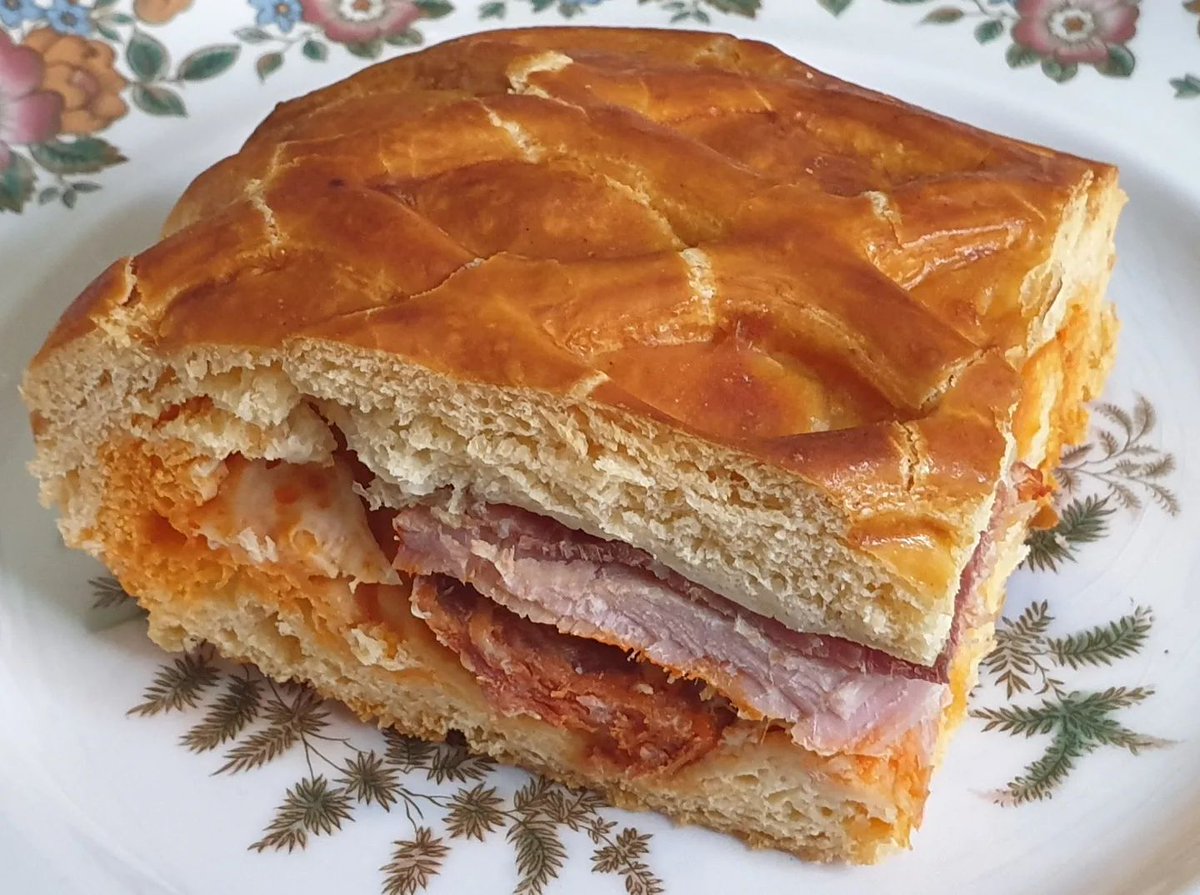 ¿Quieres un bocado? <a href="/HORNAZOSALAMANC/">HORNAZO DE SALAMANCA</a> 

📸 de bertomg85 (IG) 
#TierraDeSabor