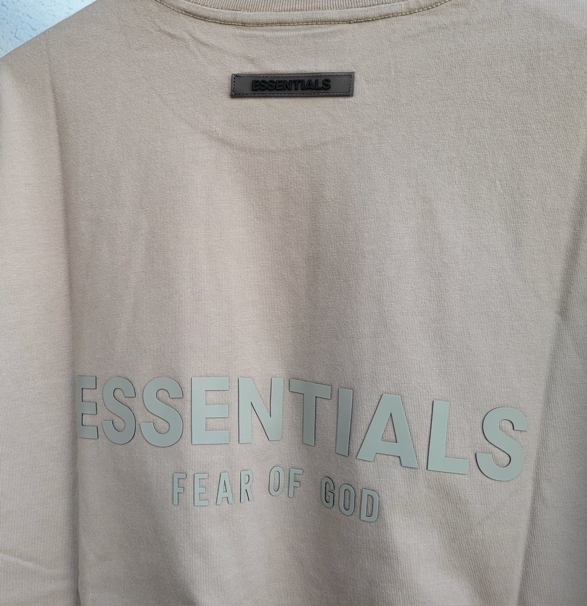 BEEHIGHSHOP's tweet photo. エッセンシャルズのTシャツが入荷しました！
ベーシックなバックロゴデザイン。
プライス:13200円
ぜひ店頭でチェックして下さいね♪
皆様のご来店を心よりお待ちしております(^^) 

#essentials#fogessetials#エッセンシャルズ#愛知県 #岡崎市 #岡崎市セレクトショップ #ビーズハイ #beeshigh https://t.co/4uCvWFKzTT