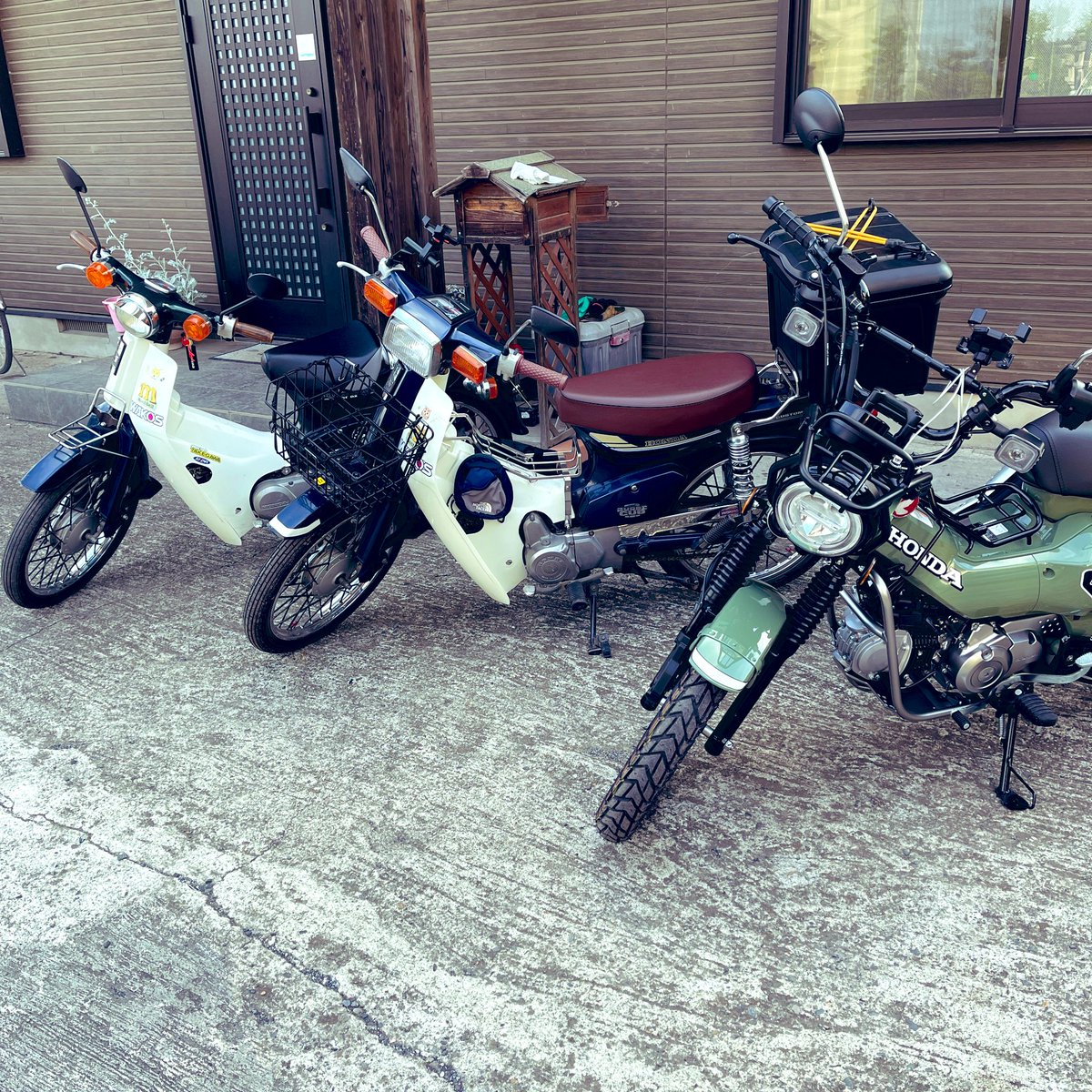 norixLand's tweet photo. #ハンターカブ  
#CT125 
#8BJ-JA65 

納車してそのまま神社にお祓いに行ってきた。
とりあえず84キロ走行
ならし1000キロ完了まで916キロ
株からカブへ…

鉄カブとはかなり違うね。
普通のバイクになったわ。 https://t.co/Zvn75hyaA1